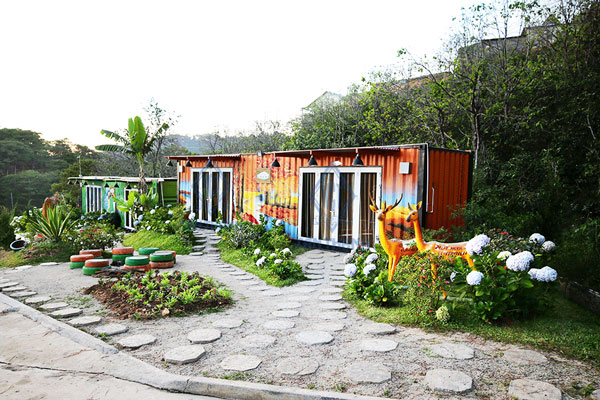 Homestay container độc đáo với thiết kế hiện đại và sáng tạo