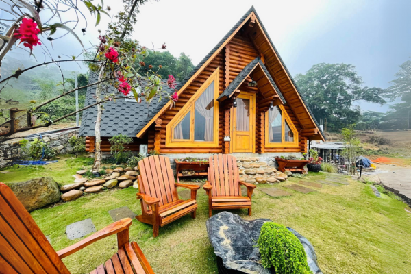 Nhà gỗ mini được xây dựng từ những vật liệu bền vững và thân thiện với môi trường