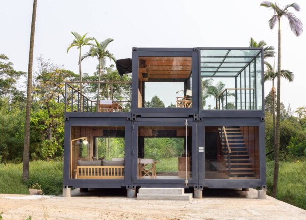 Nhà lắp ghép container chồng tầng tiết kiệm chi phí