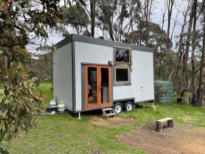 Solar-powered mobile homes