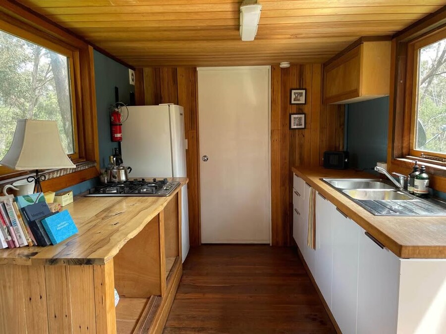 Solar-powered mobile homes
