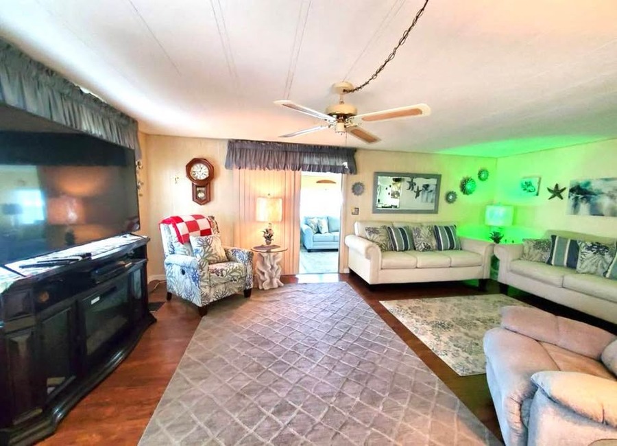 Modular Homes with Breakfast Nook