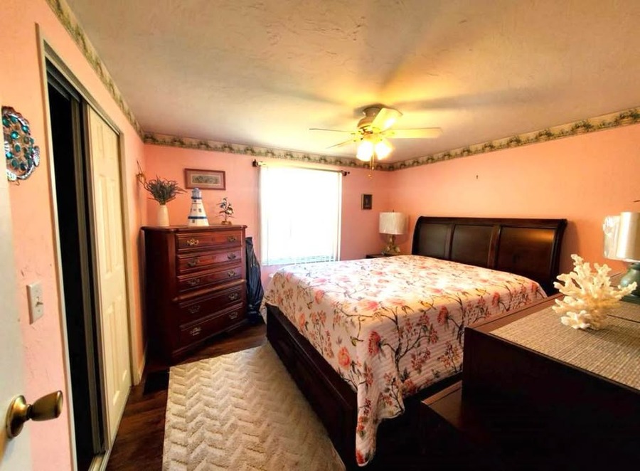 Modular Homes with Breakfast Nook