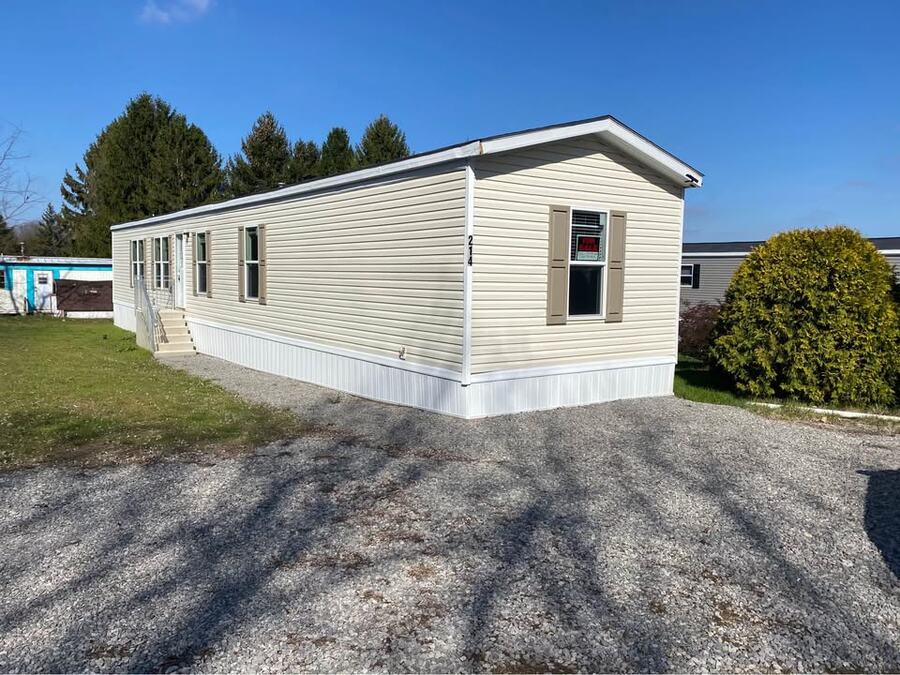 Modular Homes with Walk-in Closet