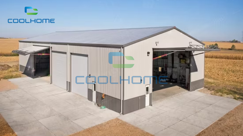 (Ảnh 6) Ưu điểm chính khi thi công tường và mái bằng các tấm panel là giúp giúp tiết kiệm chi phí nhưng vẫn đáp ứng nhu cầu sử dụng