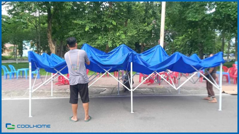 Mái bạt chống thấm nước phù hợp với cả mùa mưa lẫn nắng