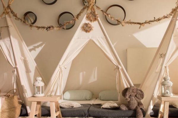 Góc lều nhỏ cho những buổi tối đọc sách, thư giãn tại nhà