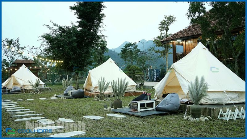 Lều chữ nhật truyền thống chia sẻ thông tin