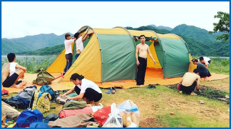 Với diện tích rộng và trần cao bạn có thể sinh hoạt thoải mái như trong một căn phòng nhỏ