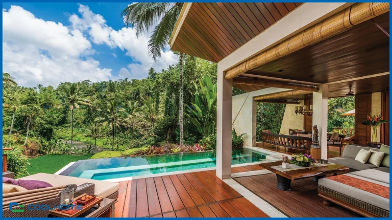 Resort phong cách nhiệt đới với không gian xanh mát, nhiều cây cối, mặt nước và vật liệu tự nhiên đặc trưng của vùng khí hậu nhiệt đới.