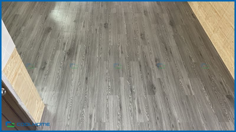 Lựa chọn sàn nhựa vinyl giả gỗ giúp không gian trở nên sang trọng mà vẫn tiết kiệm chi phí